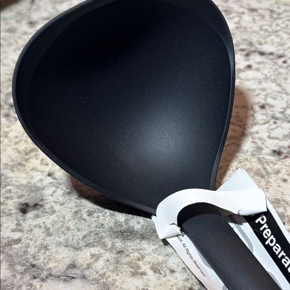 Tupperware Utensil Set with Black and Colorful Handles - Picture 6 of 6